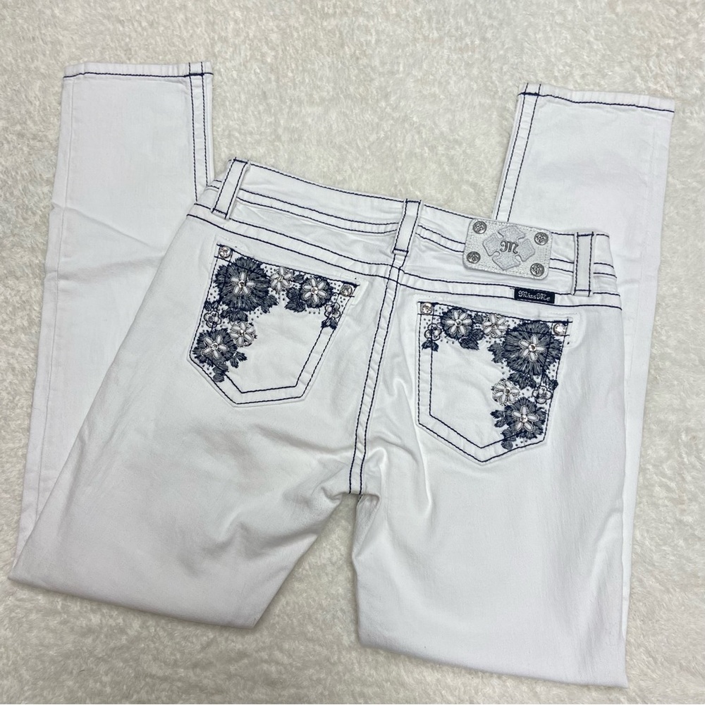 Miss Me Women's Signature Skinny Jeans White Embellished Size 30 Designed In USA